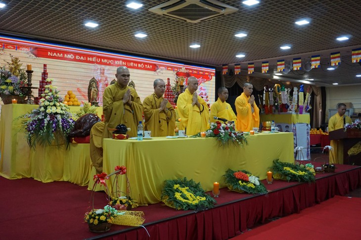 В РФ прошла церемония празднования буддистского праздника «Ву Лан» - 2016 - ảnh 1